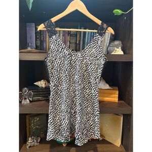 NWT Falcon & Bloom x Gold Hawk Black & White Animal Print Silk Blouse Size Small